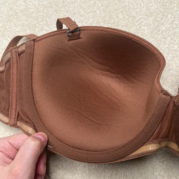 Calvin Klein: Strapless Brown Bra - Picture 4 of 6